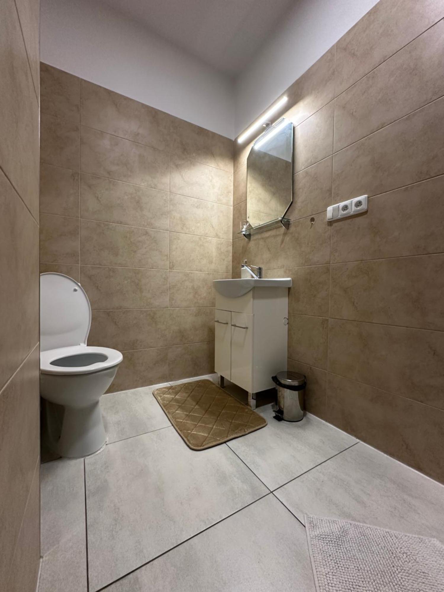 Modern & Cozy Apartment Near Hockey & Football Arena Pozsony Kültér fotó